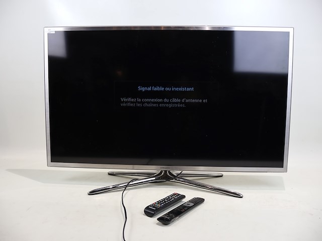 Samsung 40 inch smarttv - afbeelding 1 van  8