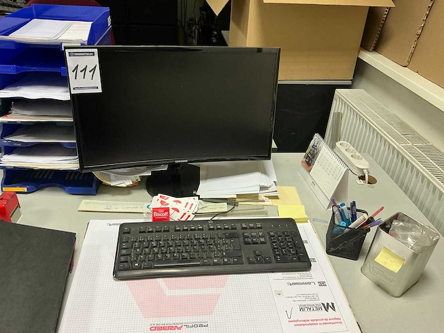 Samsung cf24f monitor - afbeelding 1 van  3