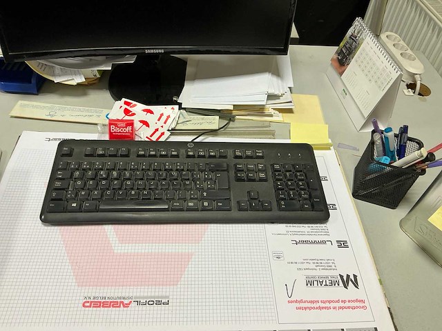 Samsung cf24f monitor - afbeelding 3 van  3