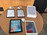 Samsung en apple - pakket van 5 tablets - afbeelding 1 van  10