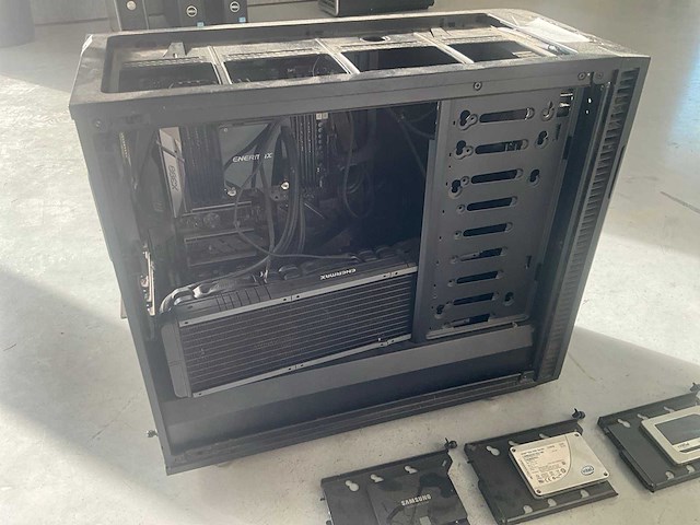 Samsung enermax desktop pc - afbeelding 4 van  11