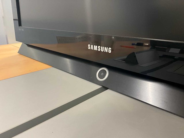 Samsung le40m61b 40 inch lcd tv - afbeelding 2 van  6