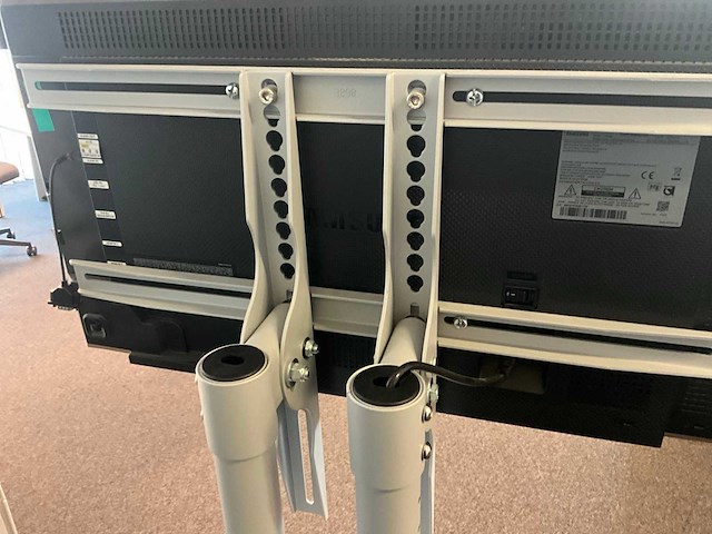 Samsung lh32dce display op mobiele standaard - afbeelding 4 van  7