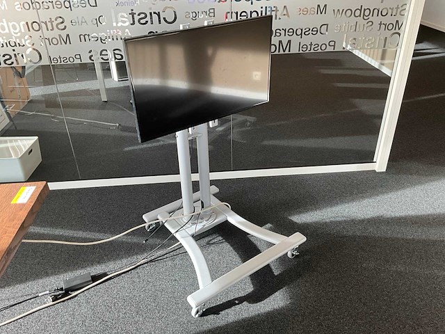 Samsung lh32dce display op mobiele standaard - afbeelding 1 van  7