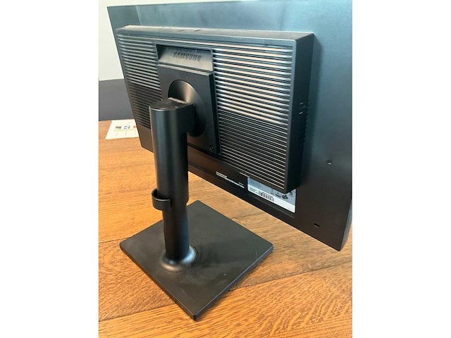 Samsung ls22c45k 22” monitor (3x) - afbeelding 3 van  4