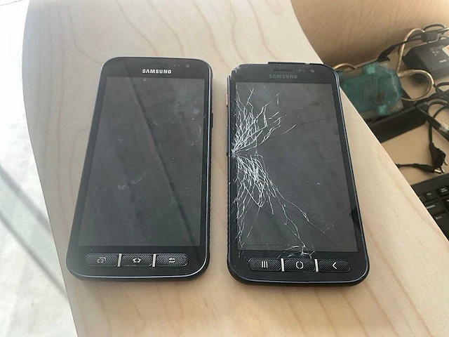Samsung pda smartphone (2x) - afbeelding 1 van  6
