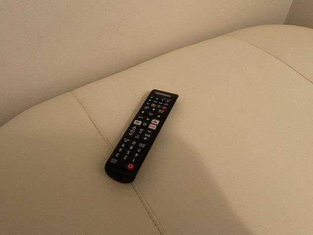 Samsung televisie - afbeelding 2 van  2