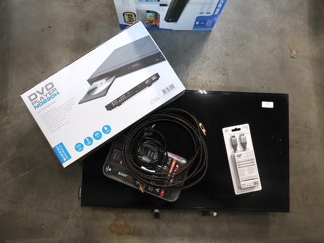 Samsung tv 32inch met nikkei dvd speler - afbeelding 1 van  10