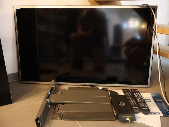 Samsung tv 40 inch - afbeelding 1 van  4