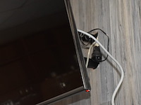 Samsung tv zonder beugel - afbeelding 3 van  3