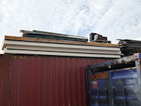 Sandwichpanelen voor dak 4 stuks + 2 wand sandwichpanelen - afbeelding 1 van  2