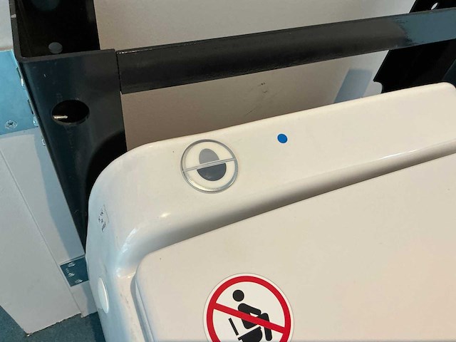 Sanibroyeur saniwall pro vuilwaterpompunit met toilet - afbeelding 1 van  6