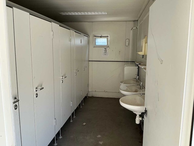 Sanitaiere container 6x3m - afbeelding 5 van  10