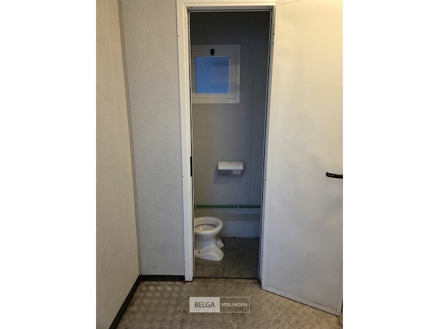 Sanitair container - afbeelding 13 van  17