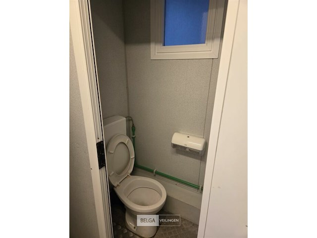 Sanitair container - afbeelding 15 van  17