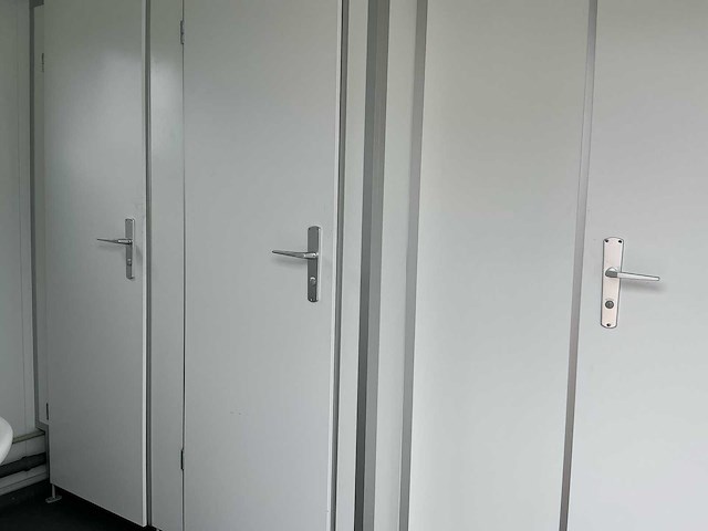 Sanitair container - afbeelding 6 van  20