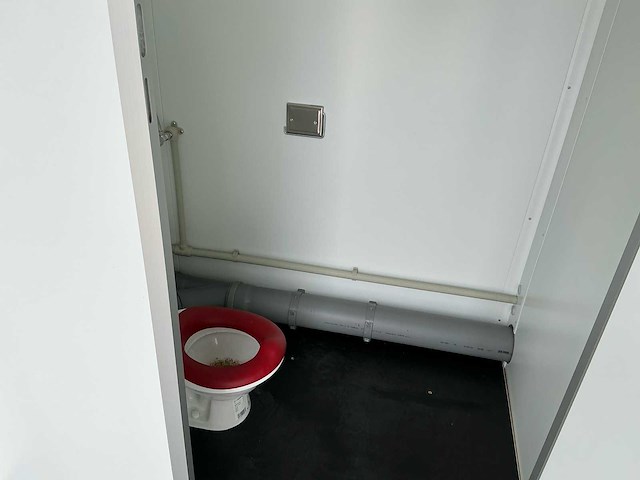 Sanitair container - afbeelding 11 van  20