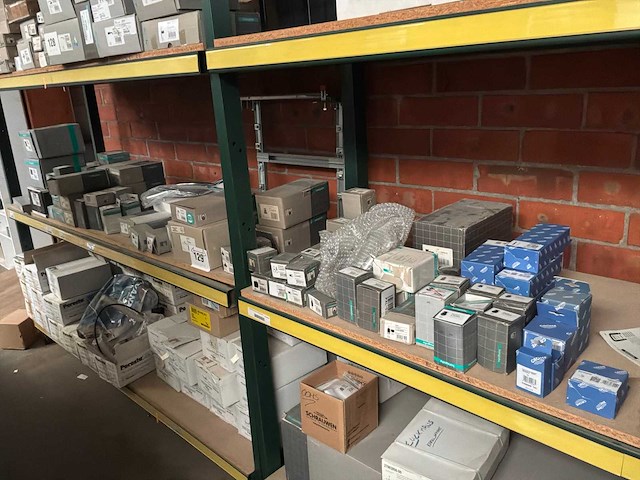 Sanitair installatiemateriaal - afbeelding 1 van  12