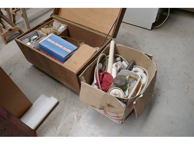 Sanitair materiaal - afbeelding 1 van  4