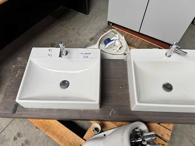 Sanitair & wellness - afbeelding 2 van  2