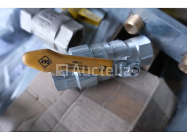 Sanitaire apparatuur - afbeelding 7 van  10