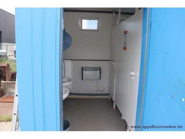 Sanitaire container, met 2 wasbakken, toiletten en verwarming, werking niet gekend - afbeelding 3 van  4