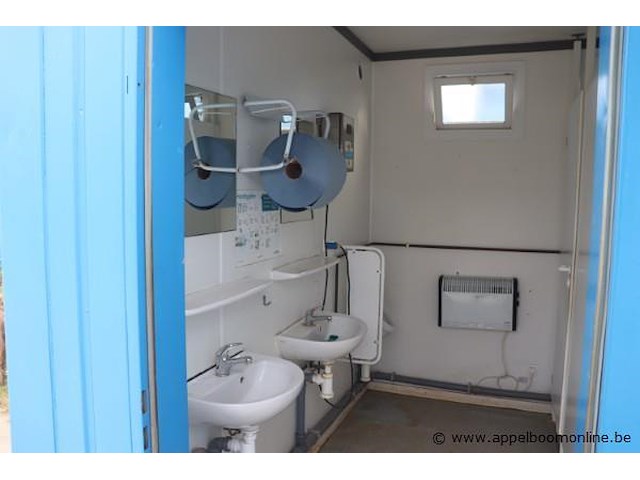 Sanitaire container, met 2 wasbakken, toiletten en verwarming, werking niet gekend - afbeelding 4 van  4
