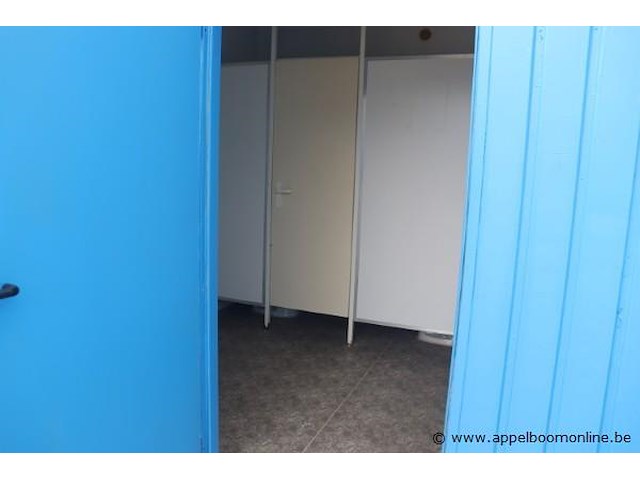 Sanitaire container, met toiletten, urinoir, wasbak, raam met rolluik - afbeelding 3 van  8