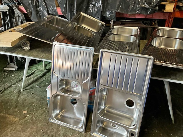 Sanitaire toebehoren - afbeelding 1 van  12