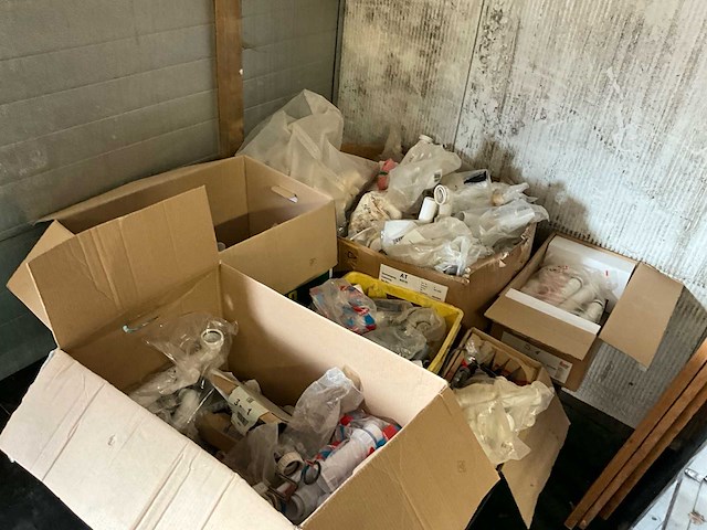 Sanitaire toebehoren - afbeelding 9 van  12