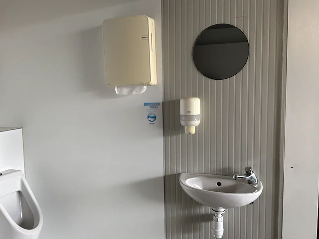 Sanitaire unit - afbeelding 4 van  14