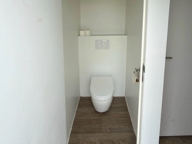 Sanitaire unit - afbeelding 13 van  14