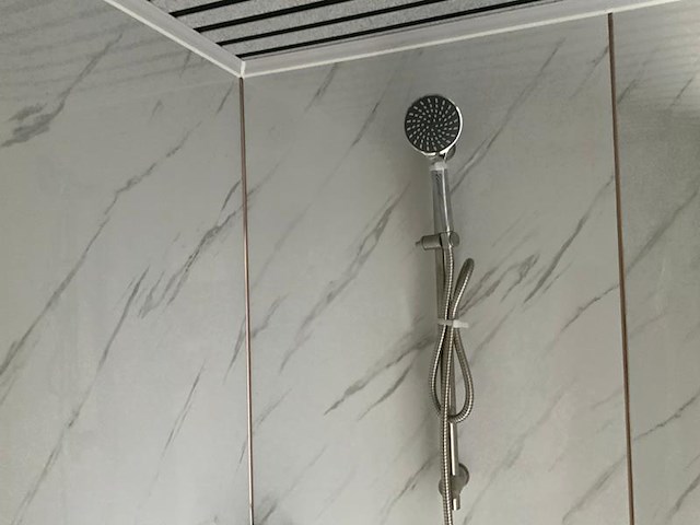 Sanitairunit douche en wc - afbeelding 13 van  14