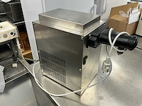 Sanomat slagroommachine amigo overige bakkerijmachines - afbeelding 2 van  4