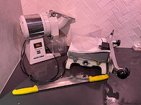 Santos - boska professionele kaasmolen en professioneel kaas snijmachine van het merk boska. - afbeelding 5 van  5