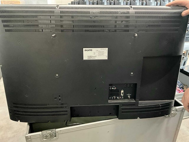 Sanyo ce42fd08-c/x tv flatscreen (3x) - afbeelding 2 van  5