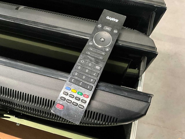 Sanyo ce42fd08-c/x tv flatscreen (3x) - afbeelding 3 van  5