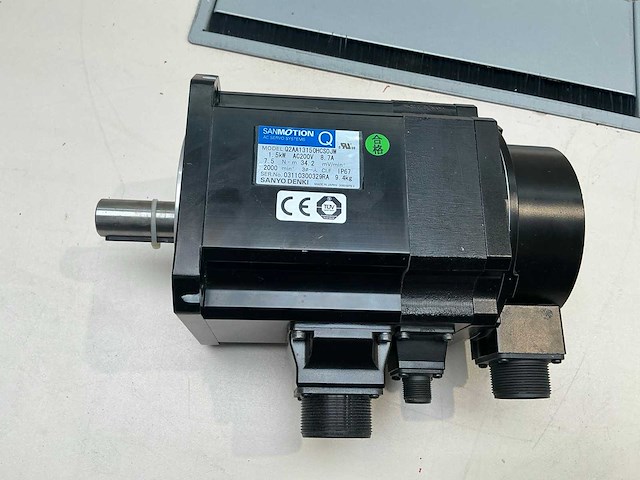 Sanyo denki servomotor (2x) - afbeelding 9 van  10