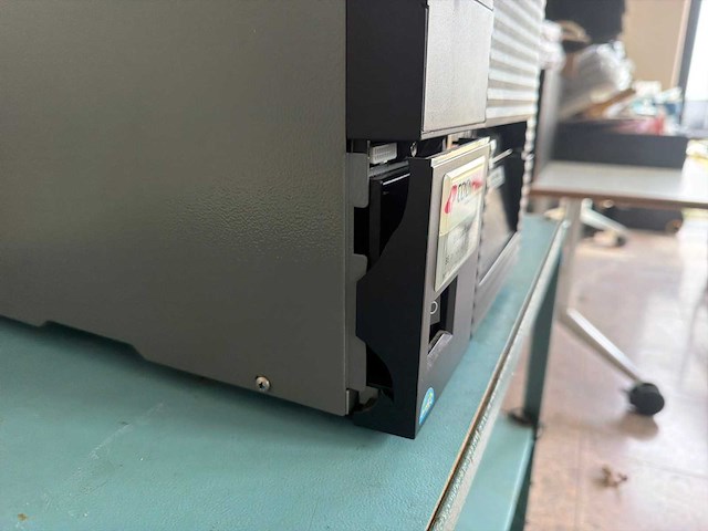 Sanyo industriële labelprinter / barcode printer met ribbon - afbeelding 2 van  2
