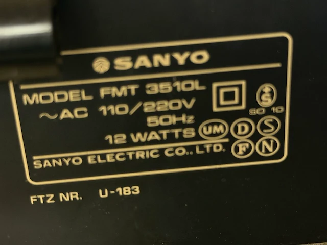 Sanyo stereo tuner - afbeelding 2 van  2