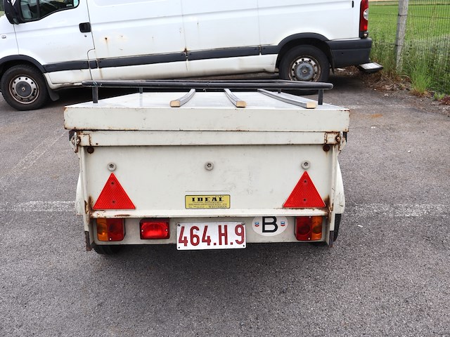 Saris aanhangwagen - afbeelding 2 van  7