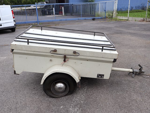 Saris aanhangwagen - afbeelding 3 van  7