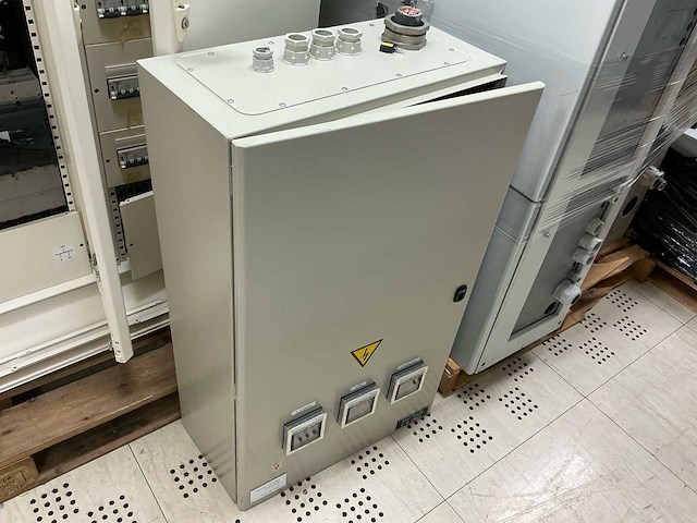 Satelliet 83058 overig elektra toebehoren - afbeelding 1 van  9