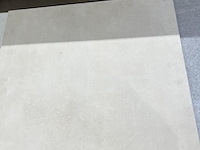 Saturn matt 60x60x0,95 cm rtt - afbeelding 1 van  1