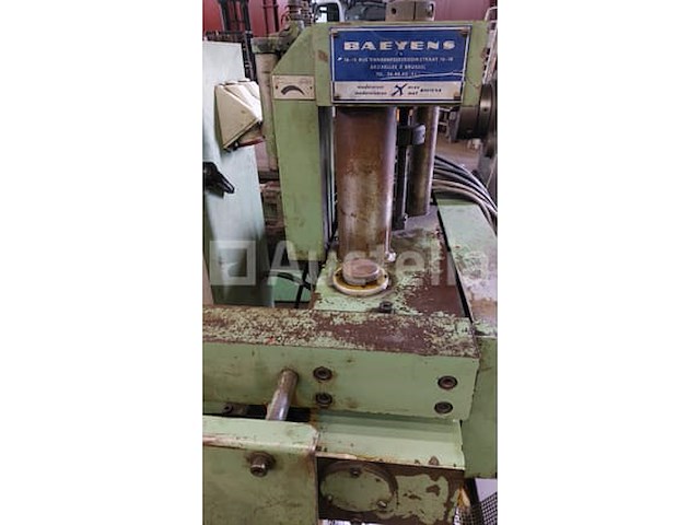 Saturne cirkelzaagautomaat / automatische zaagmachine - afbeelding 4 van  14