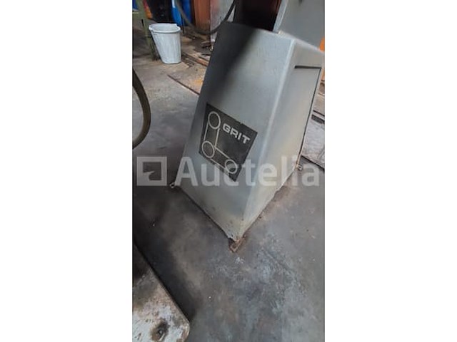 Saturne cirkelzaagautomaat / automatische zaagmachine - afbeelding 13 van  14