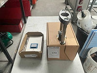 Sauer avm234sf132-5 / eye200f001 klepactuator met ruimteregelaar - afbeelding 1 van  6