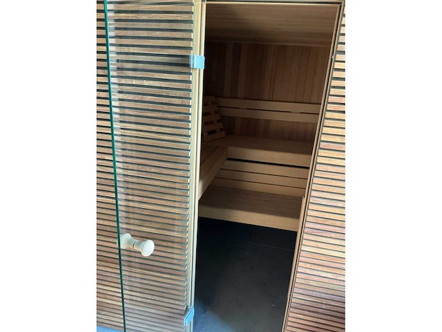 Sauna - afbeelding 2 van  5