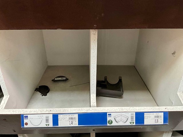 Scala dakgootonderdelen en kunststof bochten en verloopstukken - afbeelding 7 van  94