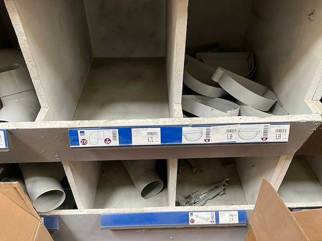 Scala dakgootonderdelen en kunststof bochten en verloopstukken - afbeelding 18 van  94